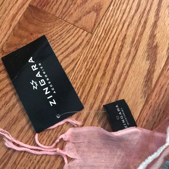 Scarf - Picture 3 of 8